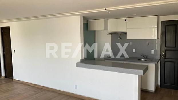 Departamento en Venta en Ex-Hacienda Coapa | 2 Recámaras, Balcón y Elevador