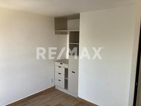 Departamento en Venta en Ex-Hacienda Coapa | 2 Recámaras, Balcón y Elevador