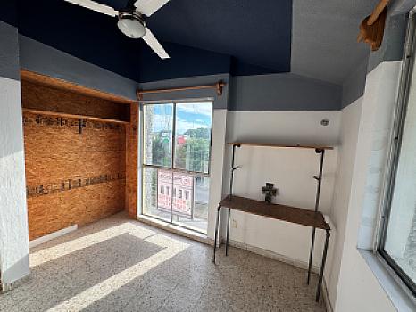 CENTRAL APARTMENT 3RD LEVEL AV LA COSTA AND MANDINGA