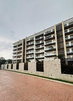 Penthouse en renta en Altea, Vía Cumbres, Cancún, con rooftop privado, jacuzzi y recámara en dos niveles