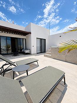 Penthouse en renta en Altea, Vía Cumbres, Cancún, con rooftop privado, jacuzzi y recámara en dos niveles