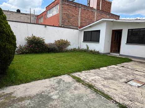 Casa  de una planta con excelente ubicación