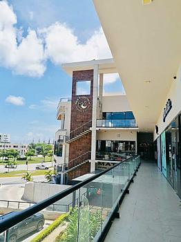 Local comercial en venta con renta activa de $30,000 · 50 m² · San Francisco Condos, Cancún