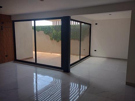 Estrena departamento de lujo en planta baja, Cercano a HEB Juriquilla y Antea