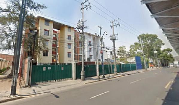 sa departamento en venta en la alcaldia iztapalapa a 5 mnts. de centros comerciales como ANTENAS, portal lomas estrella. Cuenta con universidades