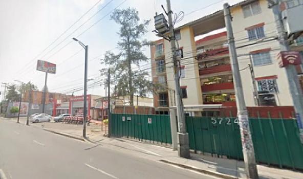 sa departamento en venta en la alcaldia iztapalapa a 5 mnts. de centros comerciales como ANTENAS, portal lomas estrella. Cuenta con universidades