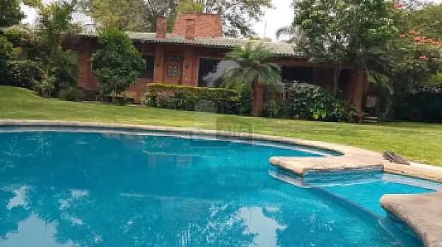 Casa sola en sale en Los Limoneros, Cuernavaca, Morelos