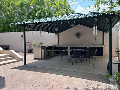 Hermosa y céntrica residencia en zona centro