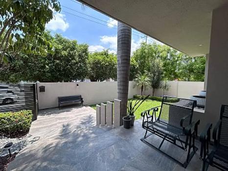 Hermosa y céntrica residencia en zona centro