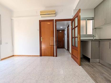 Piso en venta en Sistrells, Santa Coloma de Gramenet, Barcelona