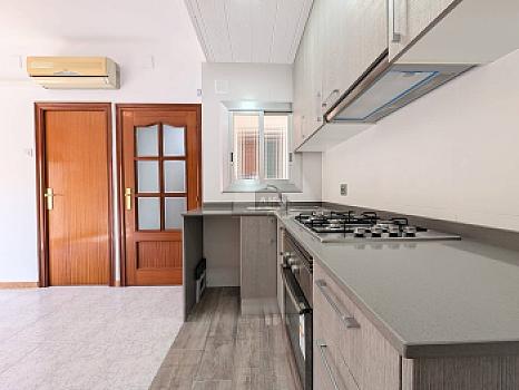 Piso en venta en Sistrells, Santa Coloma de Gramenet, Barcelona