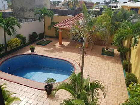 EXCELENTE CASA RESIDENCIAL CON ALBERCA EN VENTA EN COATZACOALCOS
