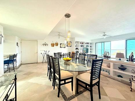 Excelente Precio Venta Departamento Frente al Mar en Club Playamar II, Acapulco