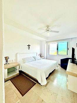 Excelente Precio Venta Departamento Frente al Mar en Club Playamar II, Acapulco