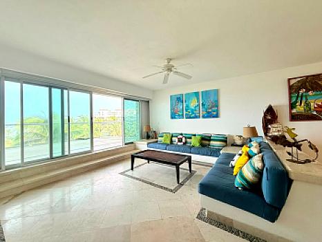 Excelente Precio Venta Departamento Frente al Mar en Club Playamar II, Acapulco