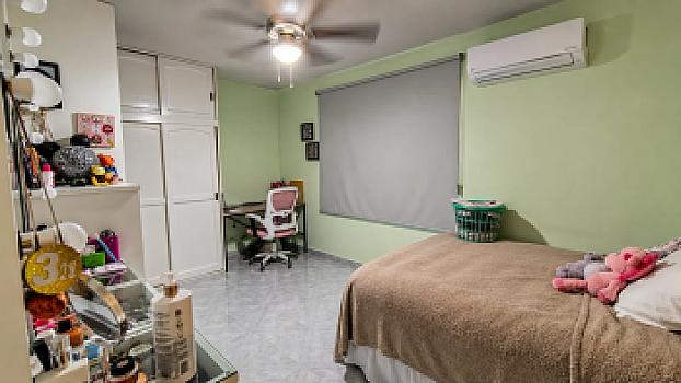 Descubre Amplia Casa en Venta con amplio terreno en la Colonia Tancol en Tampico