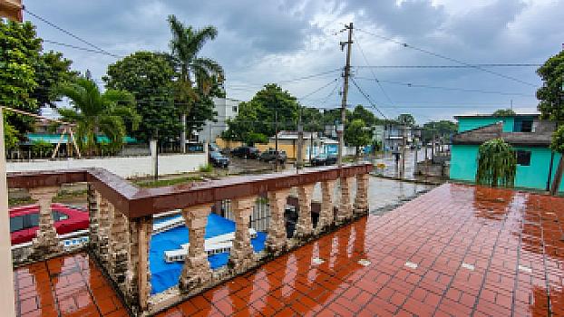 Descubre Amplia Casa en Venta con amplio terreno en la Colonia Tancol en Tampico