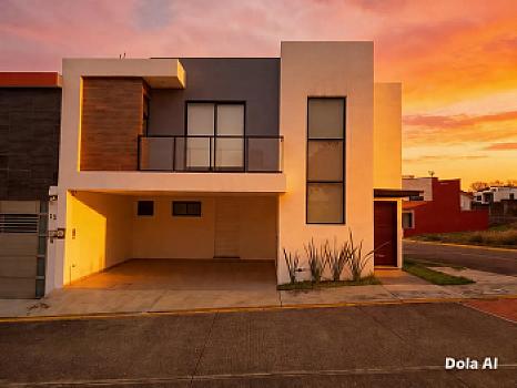 Luxurious 3-bedroom corner house.