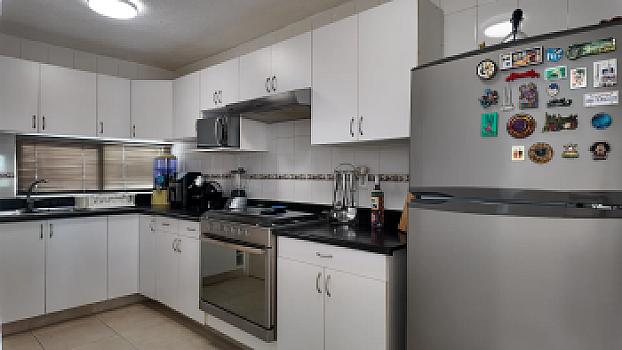 Casa en Venta en Av. Bonampak, Cancún | 3 Recámaras, Terraza Jardín y Conectividad Total | SM 8