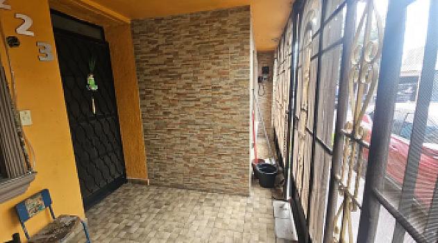 Casa de 5 recamaras cerca de Parque Lomas de Escobedo