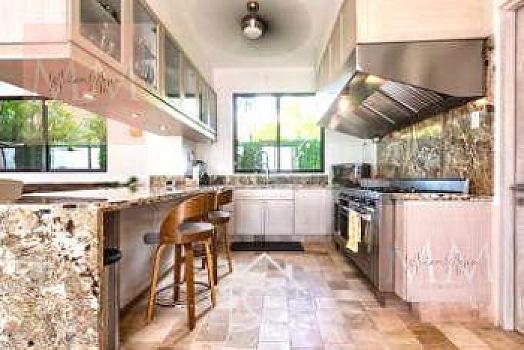 LUXURY RESIDENCE FOR SALE IN PLAYACAR FASE DOS