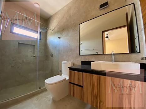 House in VIA CUMBRES AV HUAYACAN