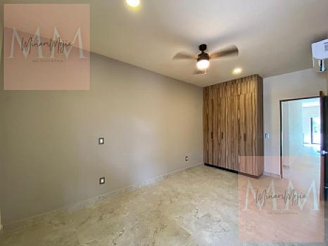 House in VIA CUMBRES AV HUAYACAN