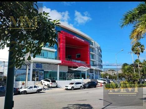 Oficina FRENTE A PUERTO CANCUN
