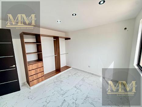 Apartment VALMIRA AV HUAYACAN