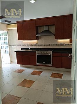 House SM 17 RESIDENCIAL CAPULINES