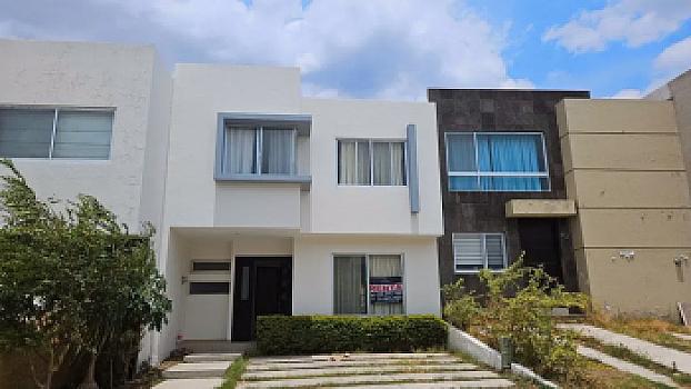Casa 3 recámaras, 2.5 baños, en coto