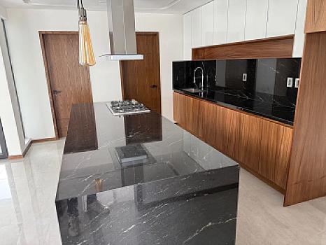 Los Robles, Zapopan, casa con 3 recámaras y 4 baños.