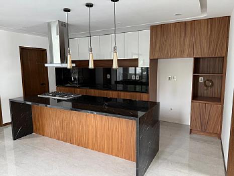 Los Robles, Zapopan, casa con 3 recámaras y 4 baños.