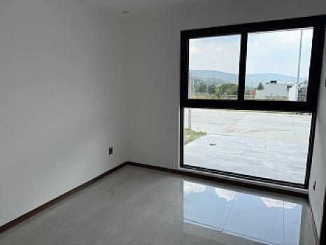 Los Robles, Zapopan, casa con 3 recámaras y 4 baños.