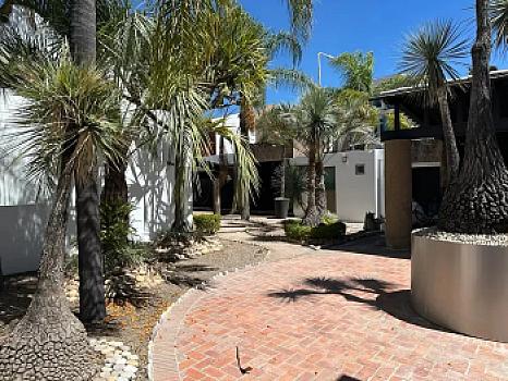 Residencia en Bugambilias con Alberca