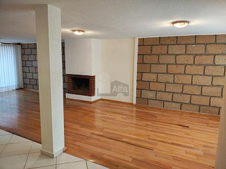 Casa en condominio en rent en San Felipe Tlalmimilolpan, Toluca de Lerdo, México
