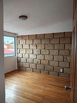 Casa en condominio en rent en San Felipe Tlalmimilolpan, Toluca de Lerdo, México