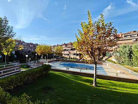 Dúplex en venta en Sevilla la Nueva, Madrid