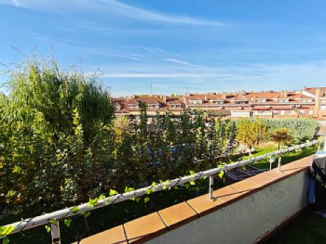 Dúplex en venta en Sevilla la Nueva, Madrid