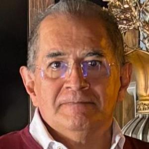 Mario Alberto Flores